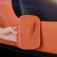 🎁💥50% RABATT!🚗🧺Leder-Getränkehalter für Autotür – Große Öffnung, Clip-Befestigung & robustes PU-Leder – Sicherer Halt für Getränke & Handy ✨