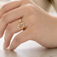 Verstellbarer Glitzer-Initialring für Damen